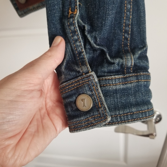 Anthropologie Pilcro classic denim jacket - with stretch! - Picture 9 of 10